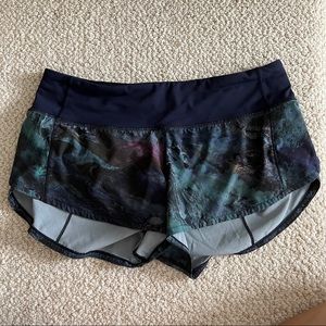 Lululemon Colorful Speed Short Size 4